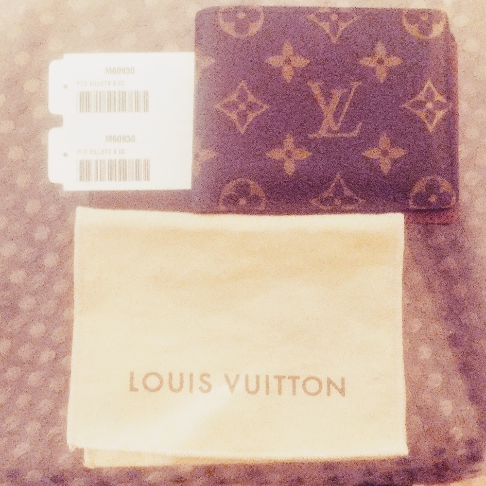 Louis Vuitton mens wallet